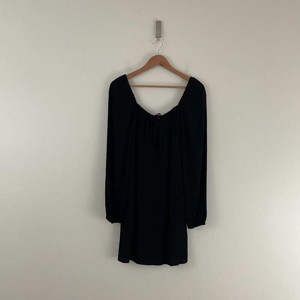 Aritzia Sunday Best Delilah Long Sleeve Milkmaid Dress in Black Size Medium